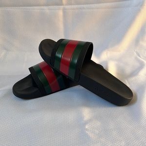 Mens authentic Gucci slides